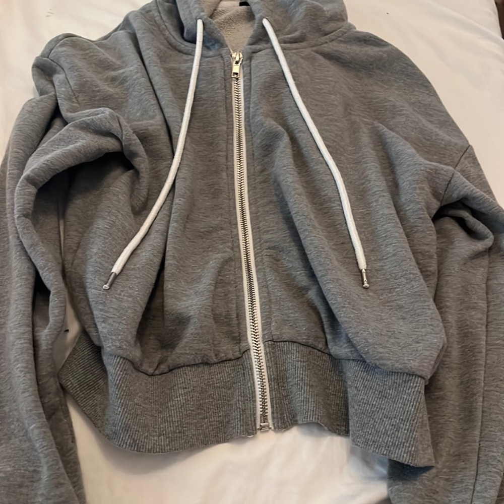 Forever 21 cropped hoodie